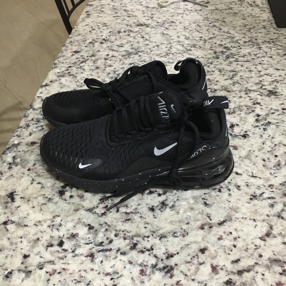 Nike Air Max 270